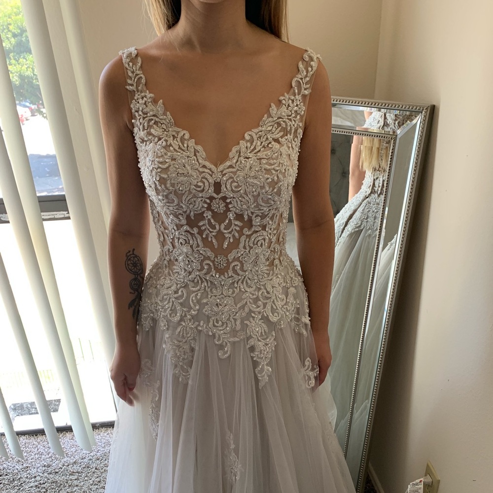 White Wedding/Prom Dress